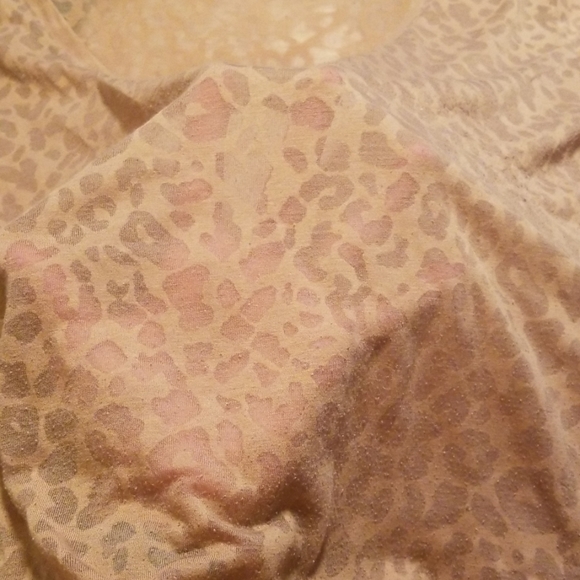 Victoria secret tee - Picture 2 of 3